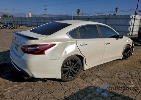 2017 Nissan Altima 2.5 z USA, uszkodzony, nr VIN 1N4AL3AP0HC475026